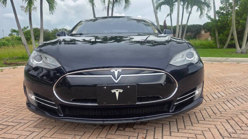 tesla model s 2014 5YJSA1S12EFP45388 image tesla model s 2014 5YJSA1S12EFP45388 image